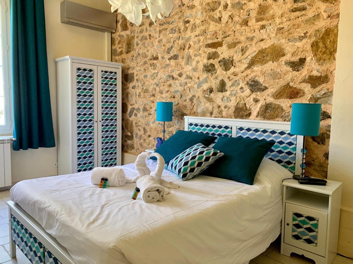 Le Chateau Des Anglades Hyeres Exterior photo