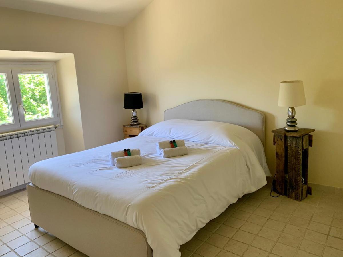 Le Chateau Des Anglades Hyeres Exterior photo