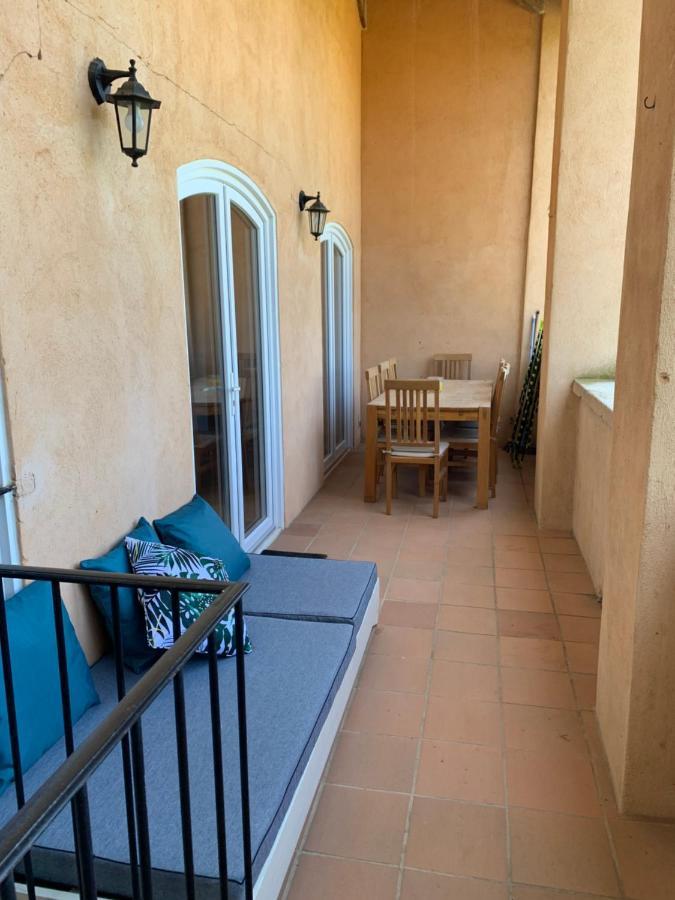 Le Chateau Des Anglades Hyeres Exterior photo
